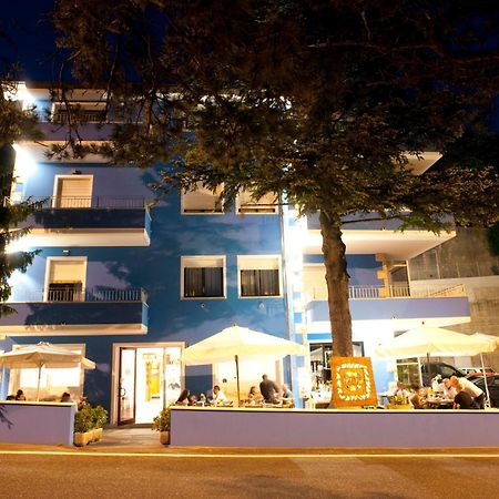 Hotel Silvana Сан-Марино Экстерьер фото